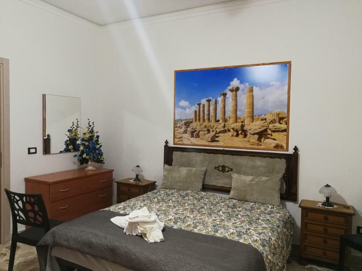 Апартаменти Vigata House Порто-Емпедокле Екстер'єр фото